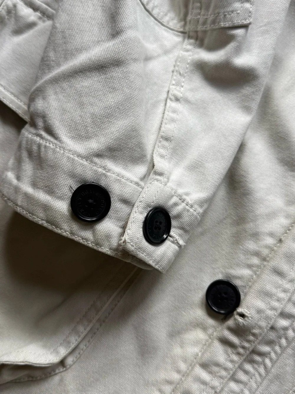 Polo Ralph Lauren trench coat, Front logo, single vent,Brass detailing,
Size - L - Picture 13 of 14